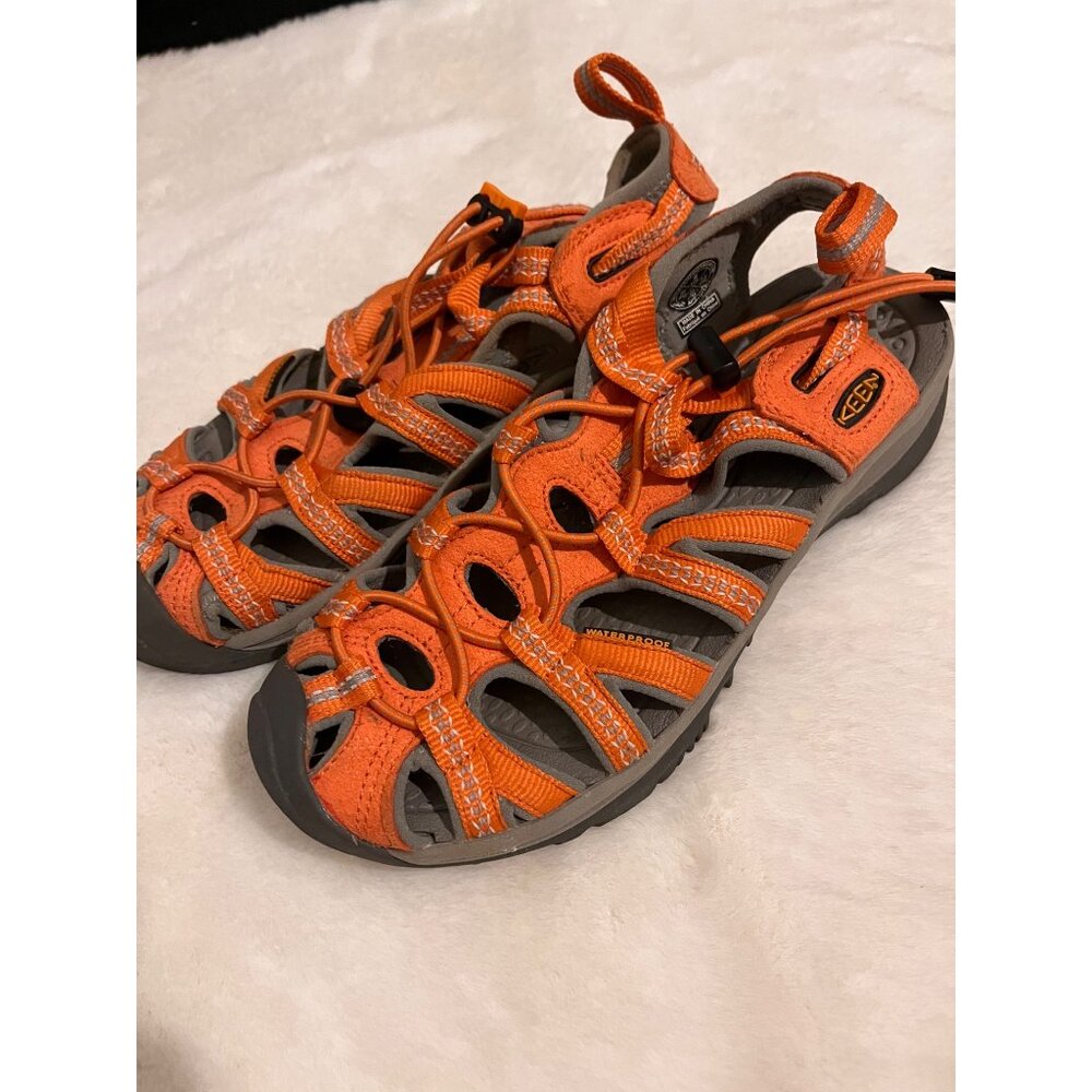 KEEN womens WHISPERSports & Outdoor orange fisherman Sandals sz 6